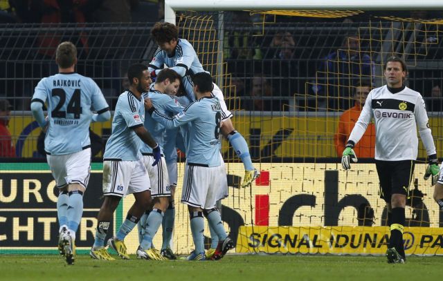 «Χαστούκι» του Αμβούργου στη Ντόρτμουντ, στο +15 η Μπάγερν